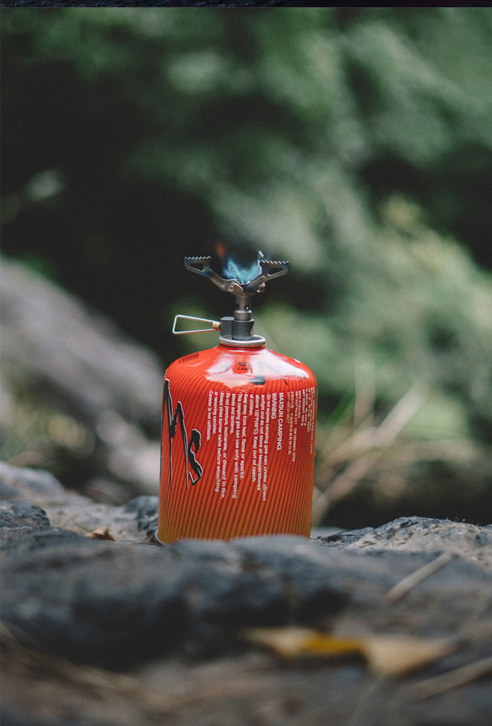 Ultralight Titanium Canister Stove detail